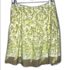 4/$25 Ann Taylor Loft Pleated Skirt. Size …